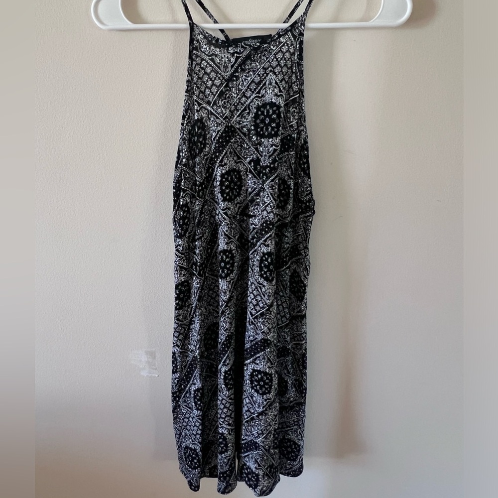Black and White Patterned Sleeveless Dress